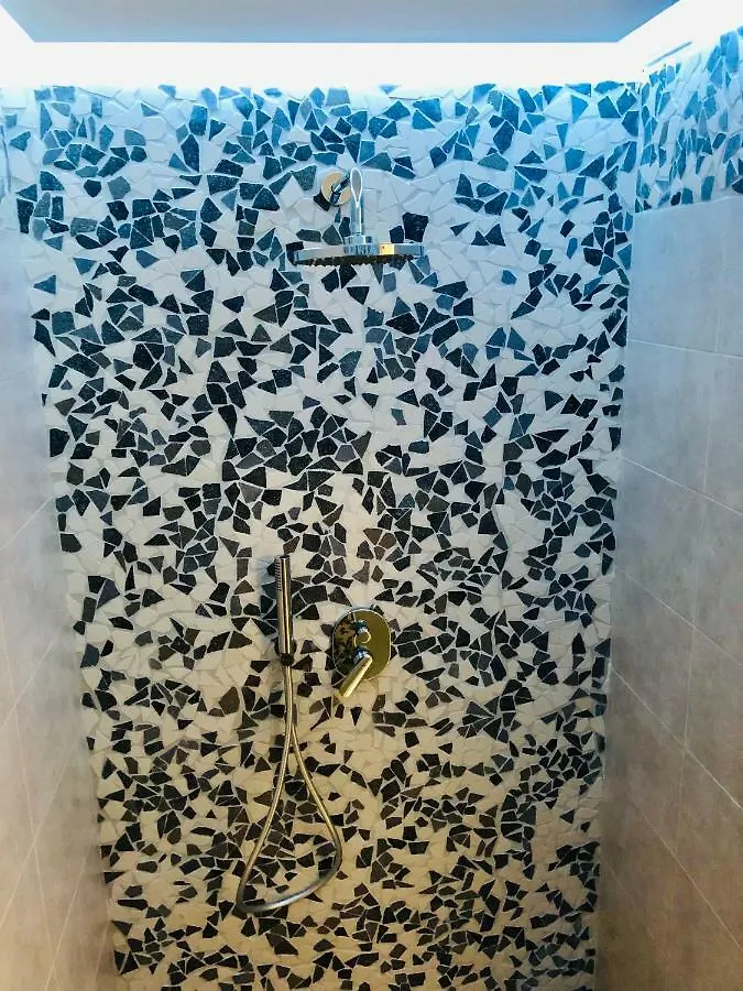 Suite169 Bari Lägenhet