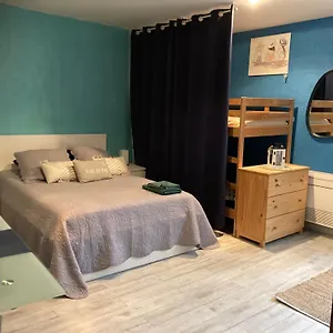 https://cassis-cassis.fr-provencehotel.com